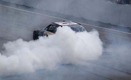 ¿Qué significa el color del humo de tu coche?