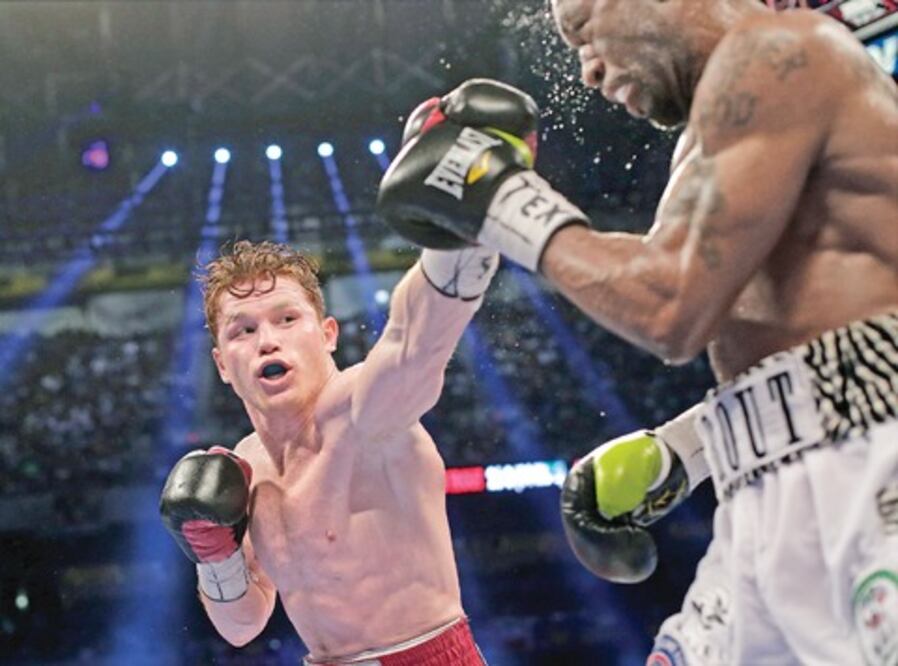“Canelo” pide pelear con Mayweather