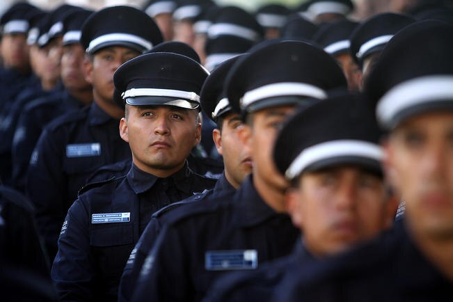 Evaluación en control y confianza a 460 policías