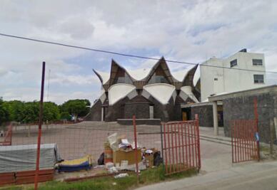 Abandonan a bebé dentro de iglesia 