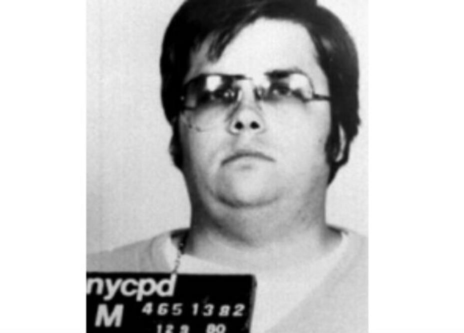 Venderán cartas de asesino de Lennon