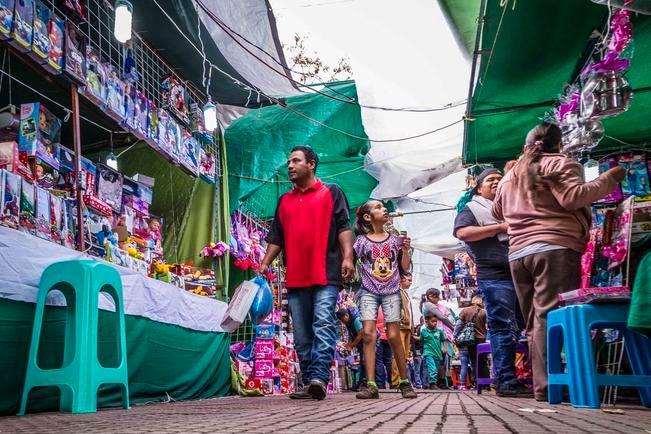 Regresarán los ambulantes a la Alameda Hidalgo: MAV