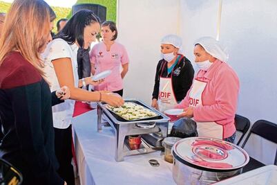 Participaron 13 comunidades en muestra gastronómica