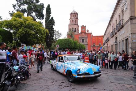 Tradición y lujo sobre ruedas