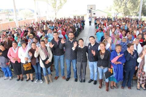 Entregan en Huimilpan apoyos económicos