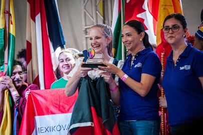 Festival de Comunidades Extranjeras llega a su fin con bailongo