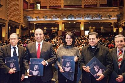 Presentan nueva obra de Librarius