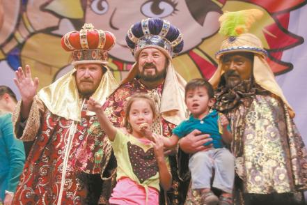 Reyes Magos concluyen su labor en la fiesta del DIF 