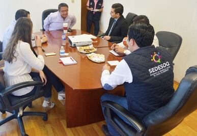 Informan sobre seguro de vida para jefas de familia