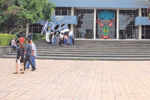 UAQ prevé convenio de movilidad con EU