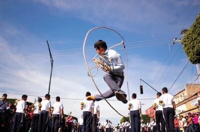 Miles, en desfiles por Revolución