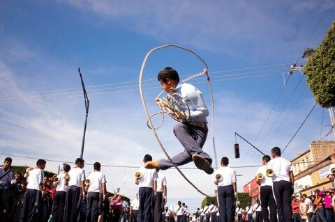 Miles, en desfiles por Revolución