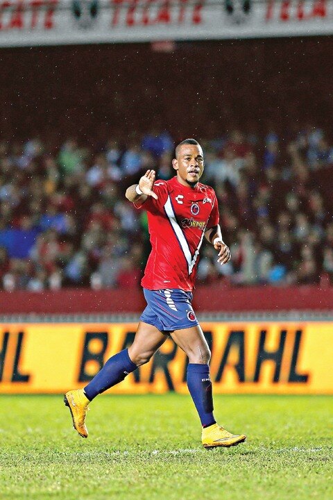 Tiburones Rojos se alejan de polémica