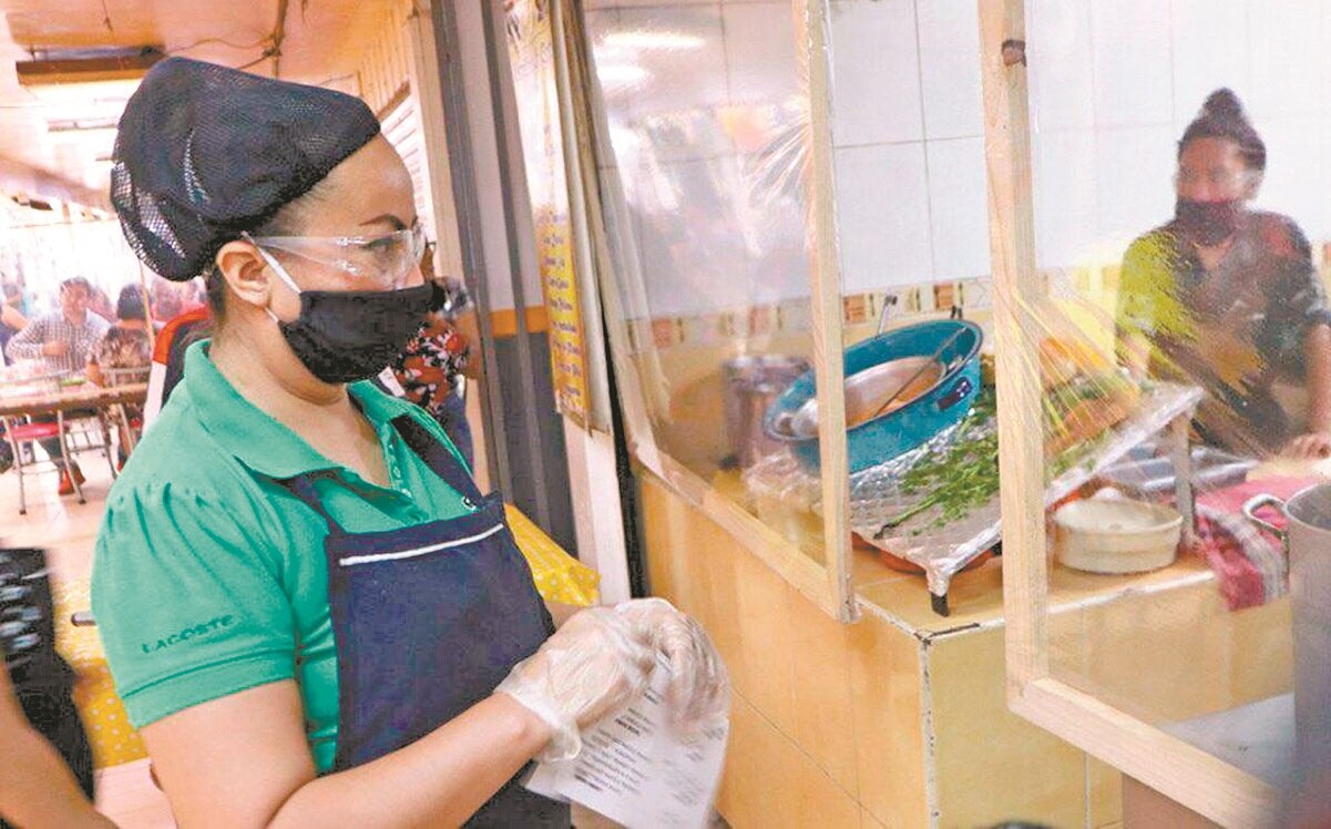 Covid-19 afecta a la distribución y temen impacte al comercio en Querétaro