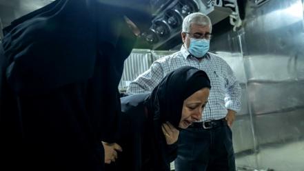 En imágenes: el miedo y el dolor que acompañan a la violencia entre israelíes y palestinos