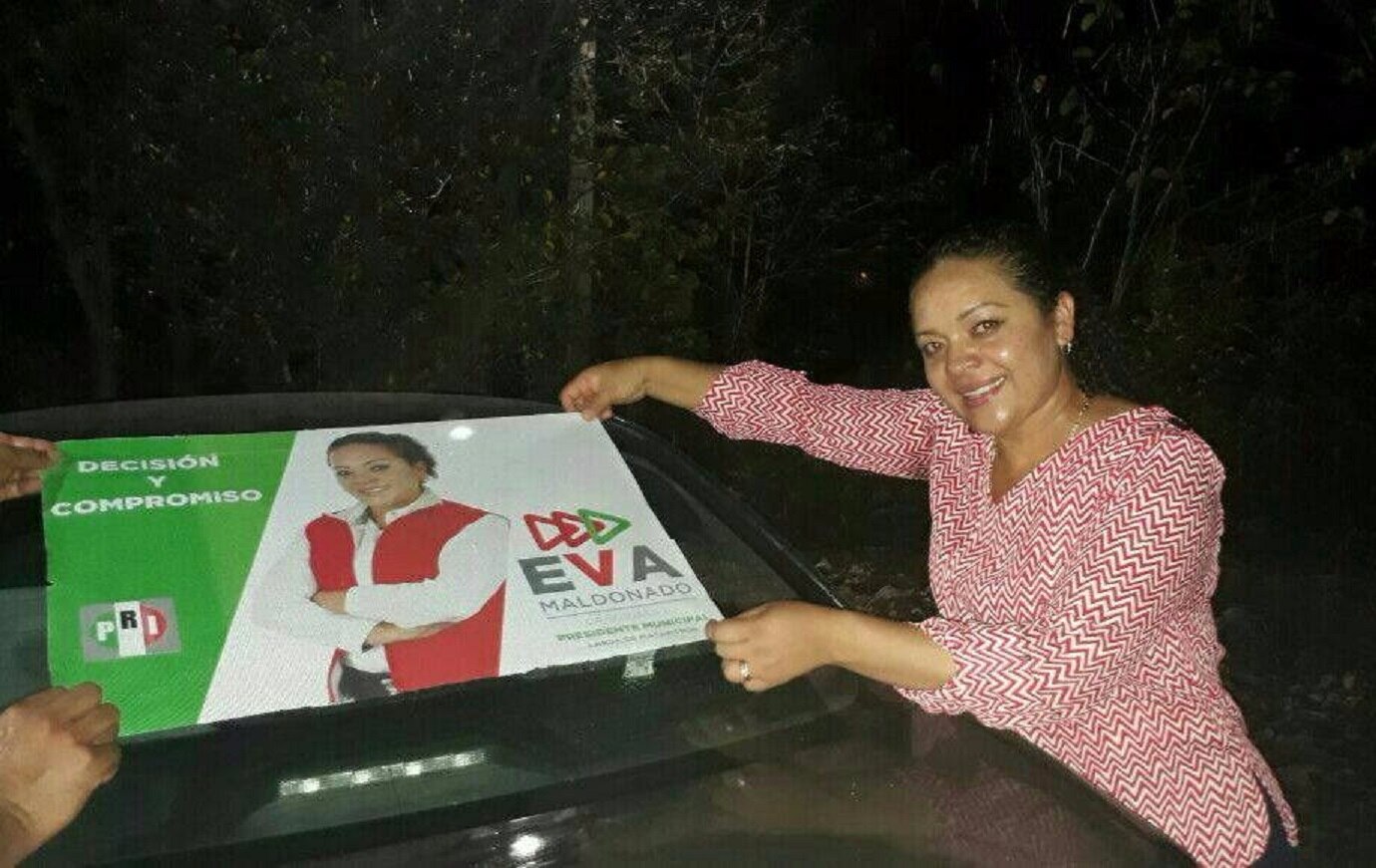 Camioneta de candidata recibe 18 balazos