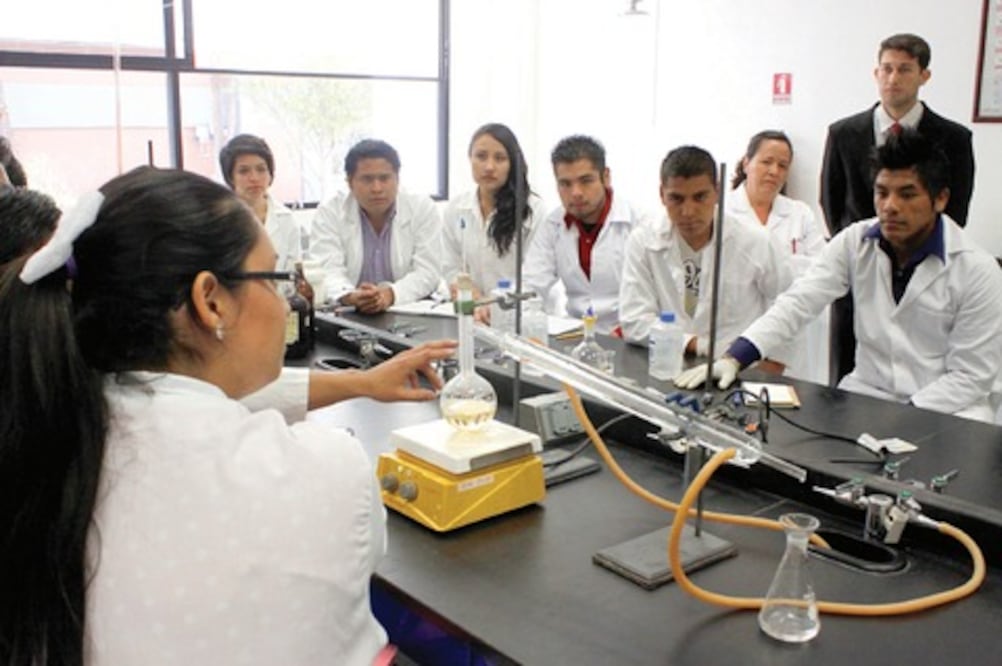   Proyectan instituto estatal del plástico