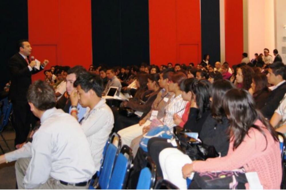 Participa UPQ en feria en Hidalgo