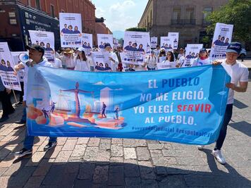 Trabajadores del Poder Judicial marchan en defensa de sus derechos en Querétaro