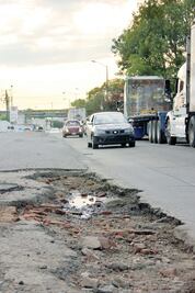 Planean reparar carreteras