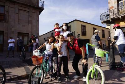 En patines, Abigail Arredondo se lanza al Centro Histórico