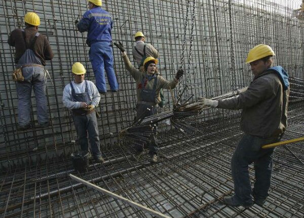 Bajan producción constructoras