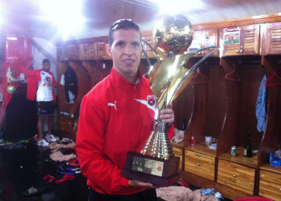 Un campeón más a Gallos Blancos