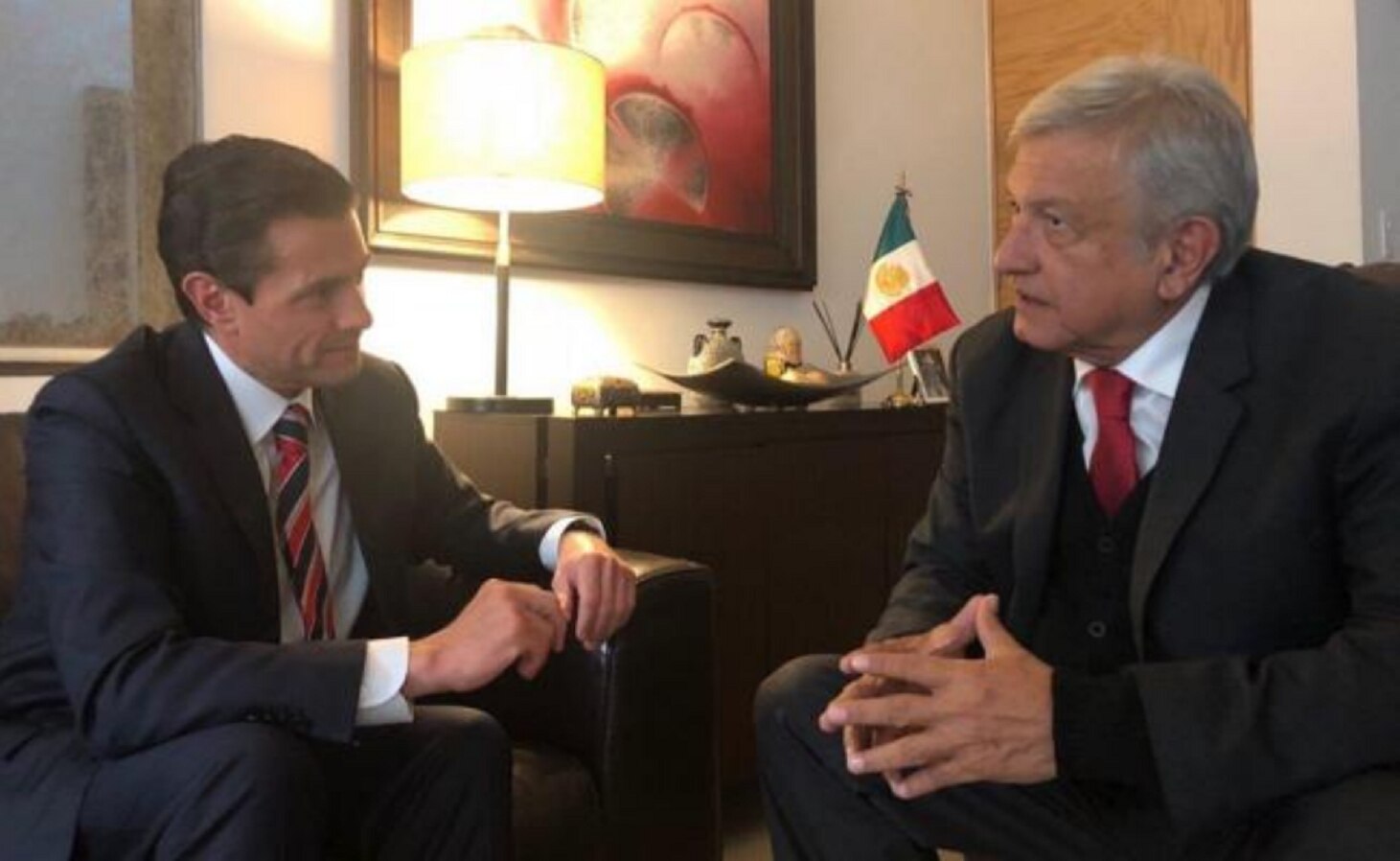 Afinan AMLO y Peña transmisión de poder