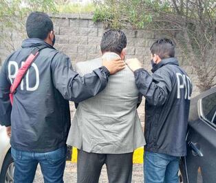 Detienen a regidor de El Marqués por corrupción