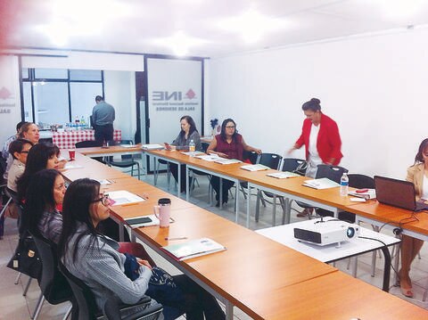 Capacitarán a mujeres sobre gestión pública