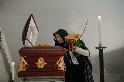 Video. Plañideras. El concurso queretano que premia a la que llora más