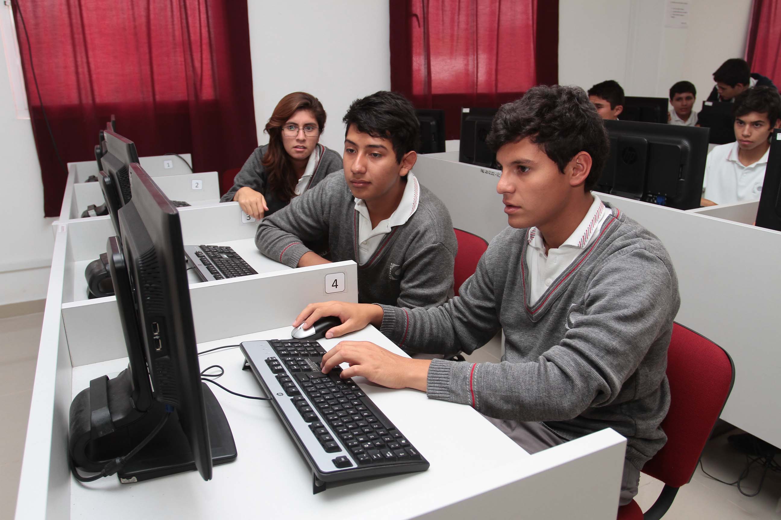 Capital,  alto consumidor de tecnologías: Inegi