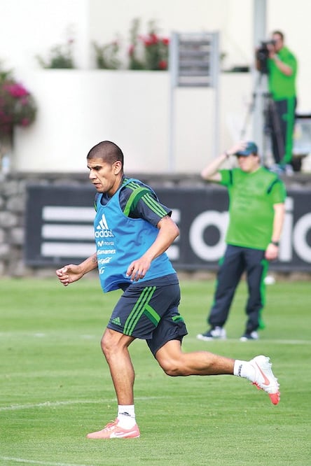 Salcido, motivado como ‘novato’