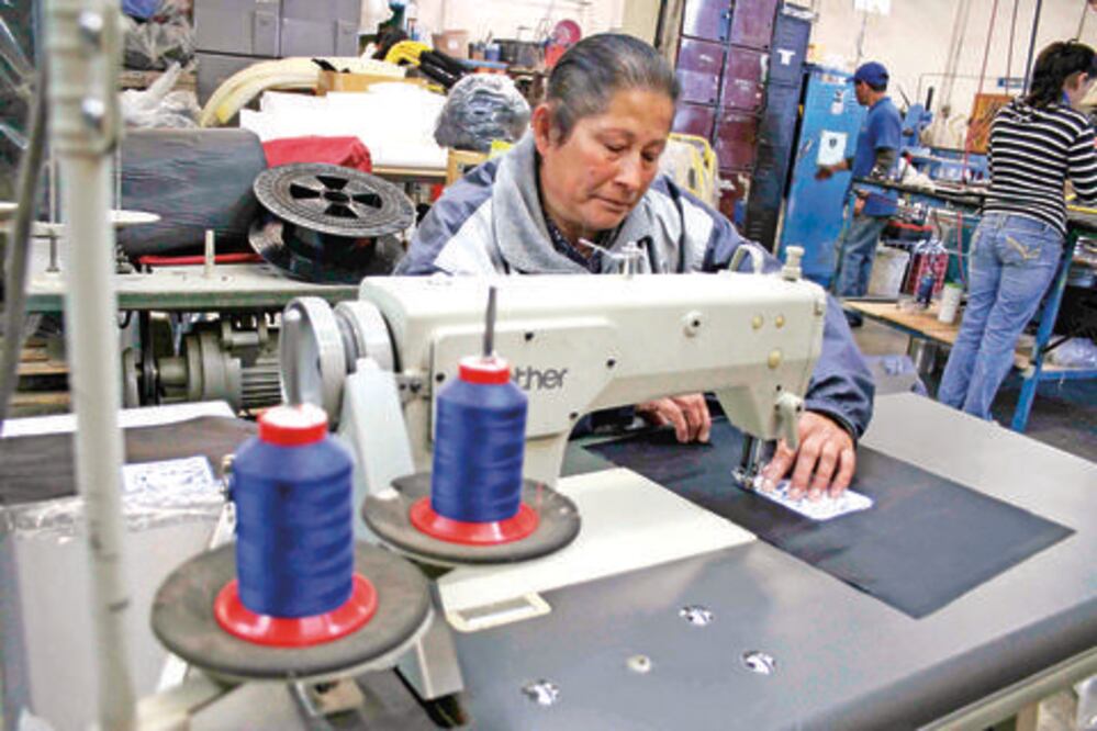 Destacan crecimiento de la industria textil en 2015