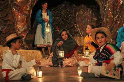 Se divierten con la tradicional pastorela