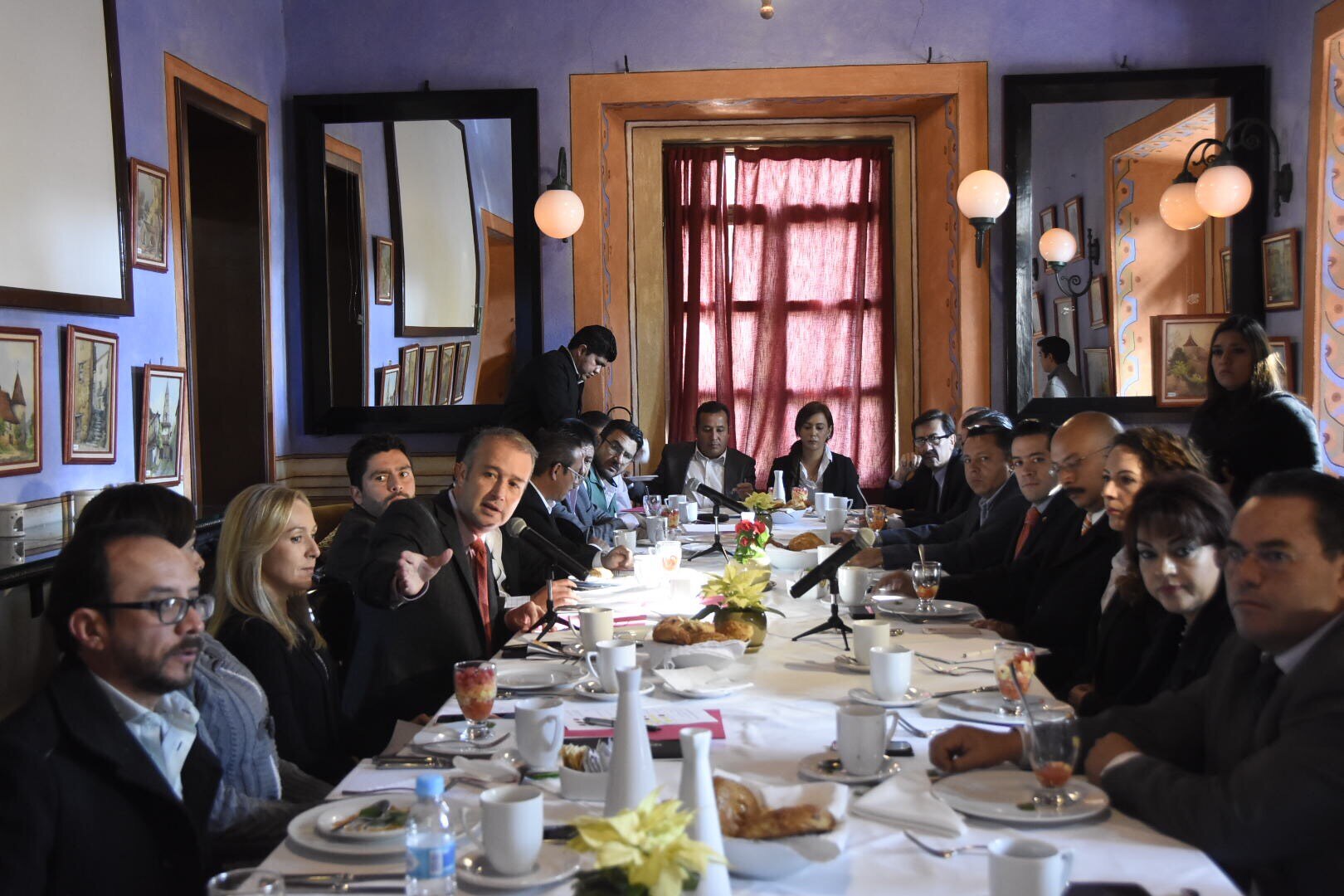 Se reúne Mario Calzada con Observatorio Ciudadano