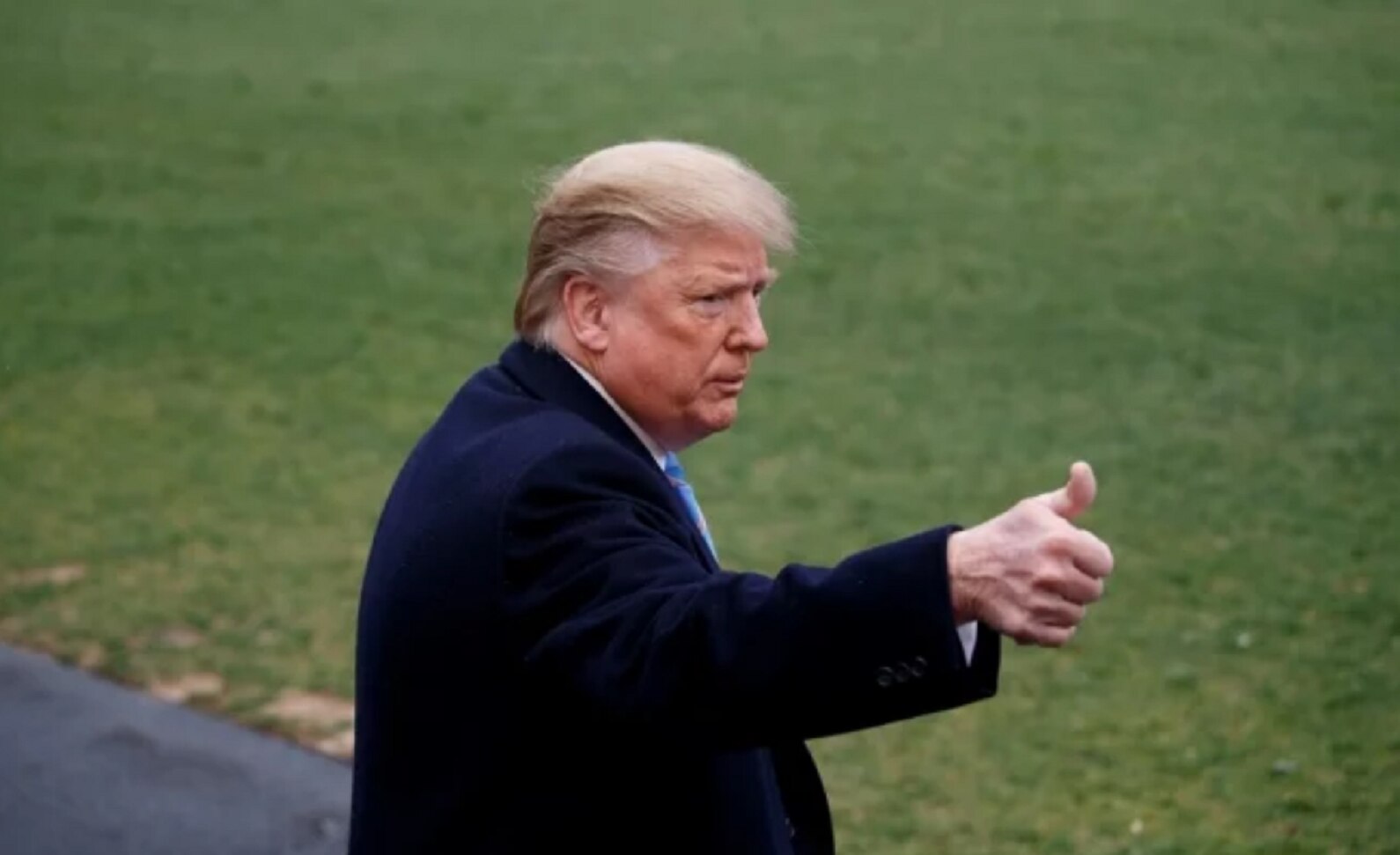 Trump prevé empezar o completar nuevo muro para finales de 2020