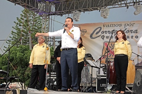 Promete Camacho 100 centros deportivos  para los  jóvenes