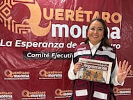 Díaz Gayou formaliza su adhesión a morena