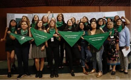Analizan pedir sanciones a diputados de Morena que penalizaron aborto en NL