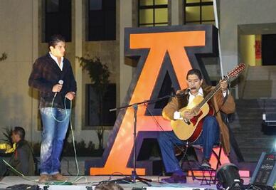 Jóvenes  muestran  talento