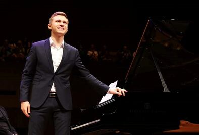 A disfrutar con Dmytro Choni y la OFEQ