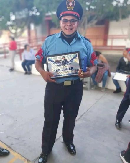 Entre aplausos, despiden a Capitán de Bomberos de Tequisquiapan; murió en el Acueducto II 