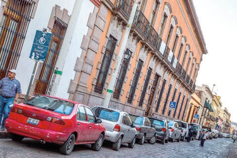 Piden consultar por parquímetros