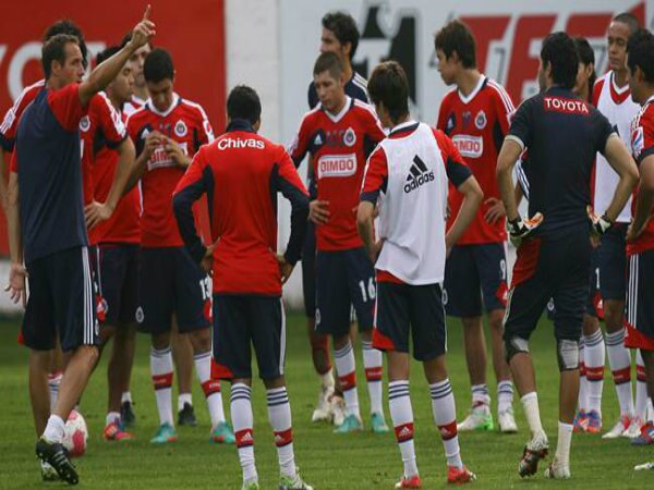 Chivas sufre cuando visita Cancún