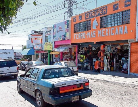 Reportan dos robos diarios a negocios