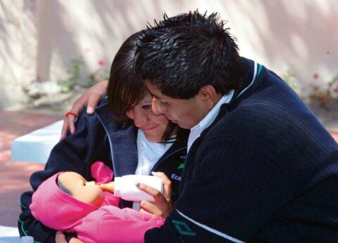 Sejuve brinda curso sobre el embarazo