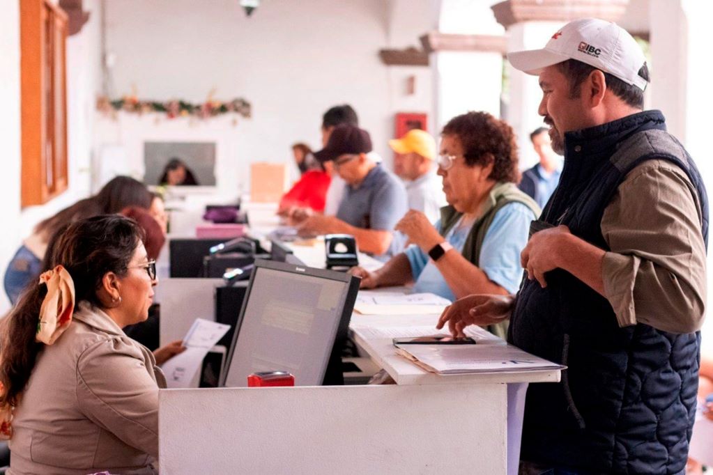 Ven 400 regulaciones que frenan inversiones en Querétaro