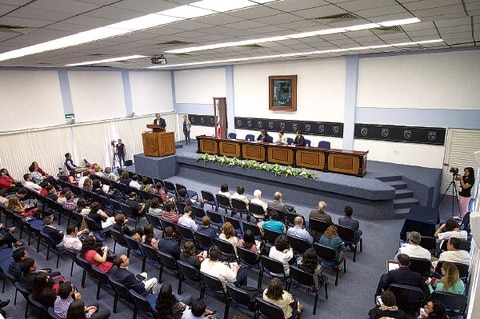 Expertos en comunicación en la UAQ