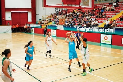 Victoria angelical en el auditorio Arteaga